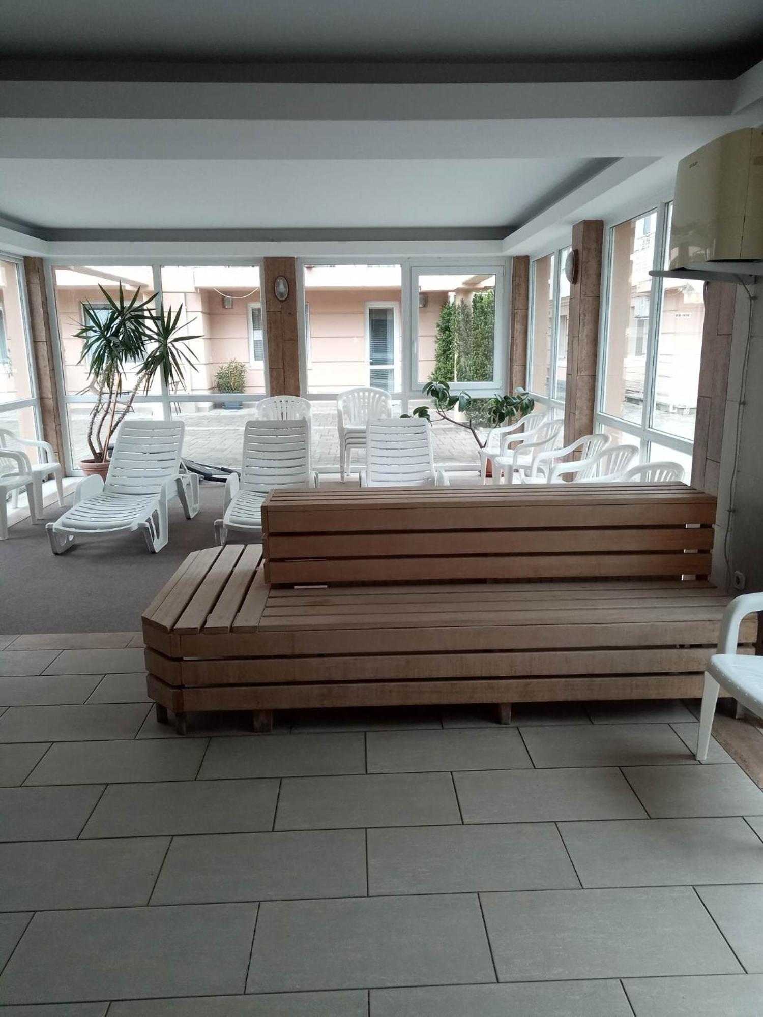 Oazis Wellness Apartman2 Hajduszoboszlo Exterior photo