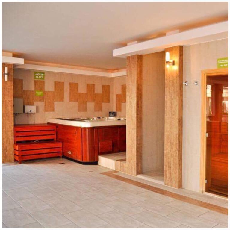 Oazis Wellness Apartman2 Hajduszoboszlo Exterior photo